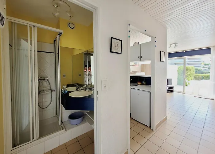 Avec Terrasse, Acces Direct Plage, Wifi, Clim, Parking Prive - 4 Pers. - Fr-1-794-149 *